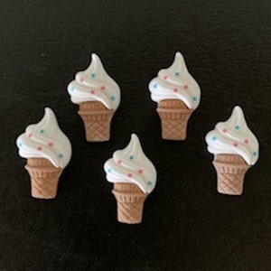 5 ice cream cone cabochons, ice cream cabochon, ice cream flats, ice cream cone, ice cream cone charm, cabochon ice cream, sprinkle cones