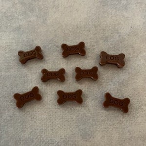8 dog bone flats, bone cabochon, dog cabochon, dog bone, mini dog bone, dog crafts, cabochon dog, miniature dog bones, dog bones, miniatures