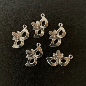 5 silver mask charms, mask charm, silver mask, mardi gras mask, halloween mask, halloween charms, mardi gras charms, mask pendant, mini mask