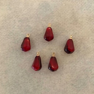 5 dark red teardrop bead charms, small red charm, red bead charms, red charm beads, red teardrop beads, dark red jewelry, charms red, red