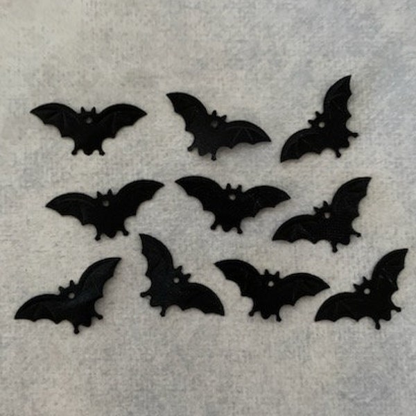 10 bat appliques, bat appliques, halloween bats, bat patches, halloween applique, halloween crafts, bats for halloween, hair crafts, bats