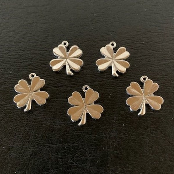 5 silver four leaf clover charms, metal charms, clover charm, 4 leaf clover, four leaf clover charm, gold clover, good luck charm, clover