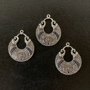 3 silver aztec pendants, aztec charm, aztec pendant, aztec jewelry, silver aztec pendant, silver filigree, pendant set, necklace pendant