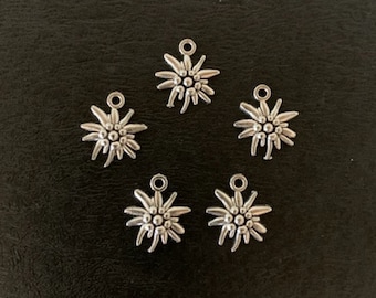 5 edelweiss flower charms, edelweiss flower, edelweiss charm, edelweiss pendant, edelweiss jewelry, small flower charms, silver flower charm