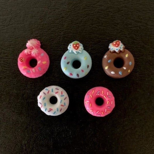 5 random mix donut flats, donut cabochons, donut cabachons, donut flatbacks, dollhouse donuts, fake donuts, mini donuts, chocolate donuts