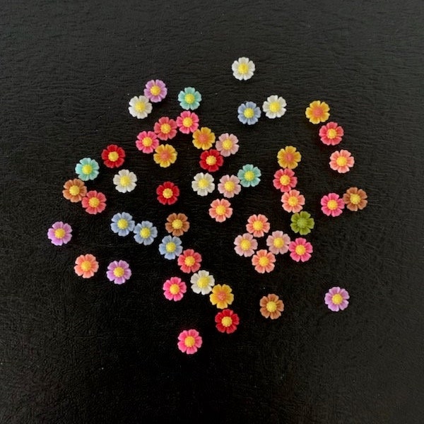 50 random mix tiny flower flats, tiny flowers, mini flowers, assorted flowers, flower cabochon, flower flat back, flowers, cabochon flowers