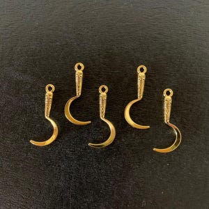 5 gold skull sickle charms, sickle charm, gold sickle charms, tool charms, sickle pendant, sickle jewelry, gold sickle, skull charms, sickle