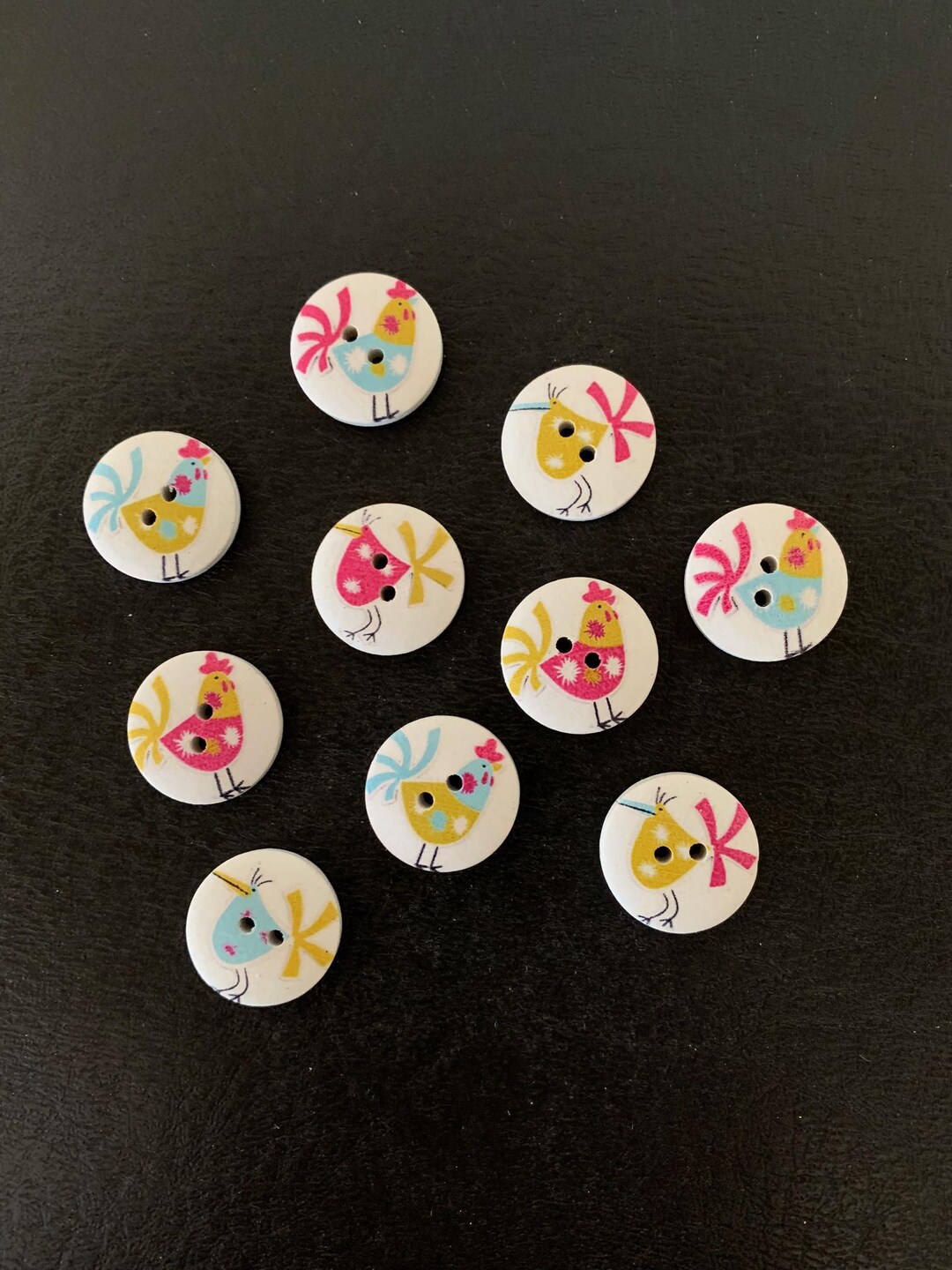 10 Random Mix Wood Chicken Buttons, Chicken Buttons, Cartoon Chicken ...