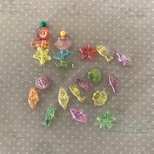 20 random mix mini beach beads, shell beads, mini shell beads, sea horse beads, acrylic shells, acrylic beads, ocean beads, fish beads