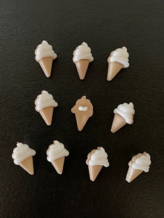 10 ice cream cone buttons, ice cream buttons, cone button, button ice cream, novelty buttons, dessert buttons, shank button, ice cream craft