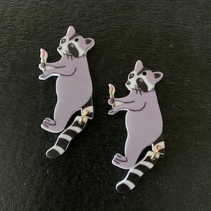 2 racoon pendants, racoon charms, racoon pendant, racoon jewelry, painter racoon, acrylic racoon, miniature racoon, painting animals, racoon