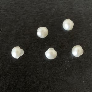 5 pearl look shank buttons, plastic buttons, faux pearl buttons, shank buttons, off white buttons, small shank buttons, plastic pearls