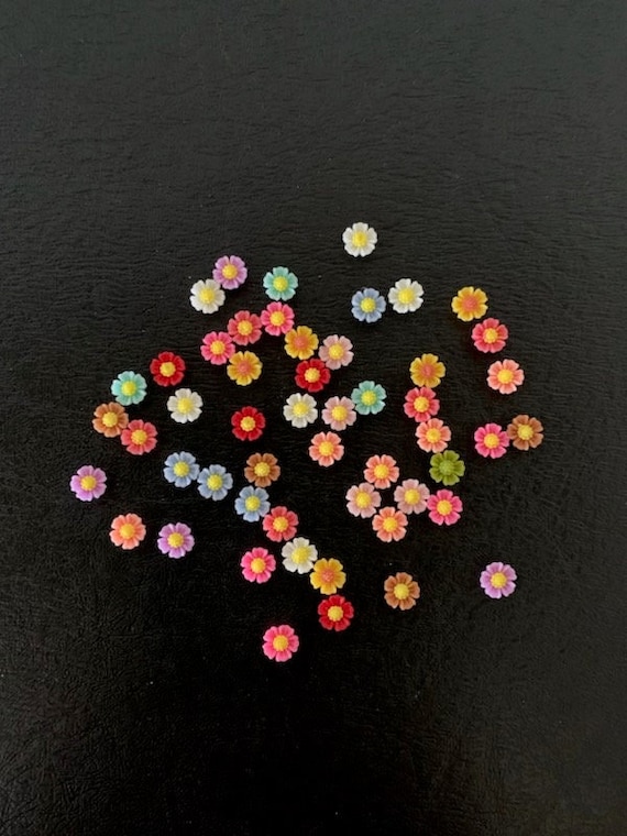 50 random mix tiny flower flats, tiny flowers, mini flowers, assorted flowers, flower cabochon, flower flat back, flowers, cabochon flowers
