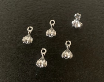 5 silver garlic bulb charms, garlic charm, cooking charms, garlic bulbs, ward off evil, miniature food, vampire jewelry, chef charm, garlic