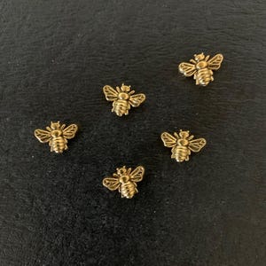 5 mini bee beads, bee beads, insect beads, gold bee beads, mini bee, mini beads, beads bee, gold beads, gold space beads, loose beads, bees