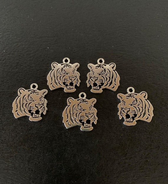 5 Silver Tiger Charms, Metal Charms, Tiger Charm, Tiger Charm