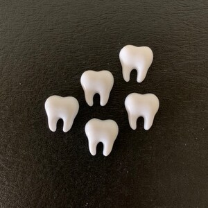 5 white teeth flatbacks, white teeth, tooth, teeth, cabochons, flatbacks, teeth for crafts, resin teeth, teeth resin, fake teeth, fake tooth