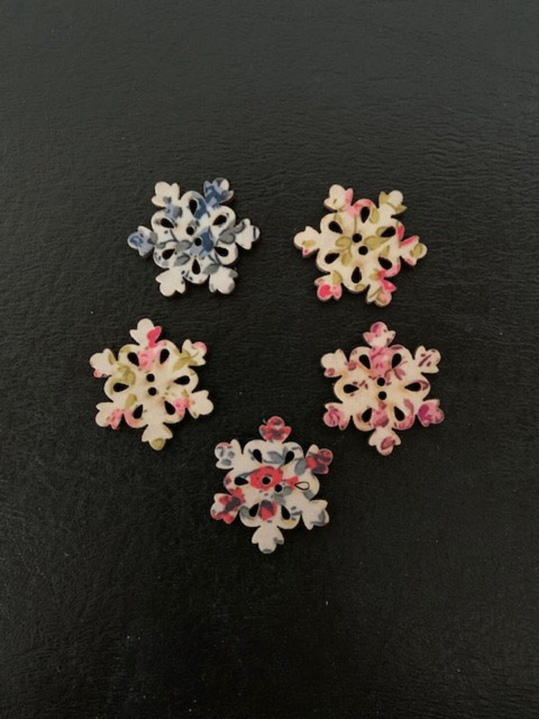 5 Random Mix Wood Snowflake Buttons, Snowflake Buttons, Snowflake ...