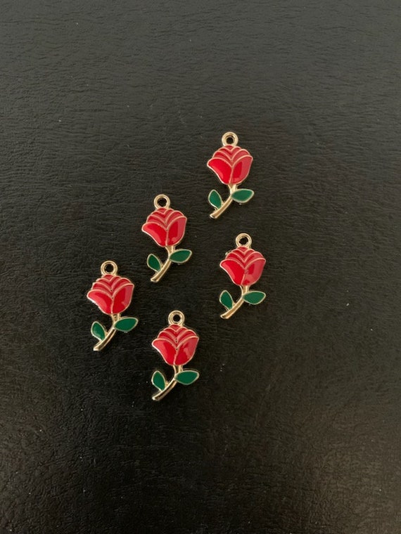 5 Red Rose Charms, Small Rose Charms, Small Red Rose Charm, Red Rose Charm,  Rose Charm, Rose Charms Bulk, Charm Rose, Dainty Rose Charms 