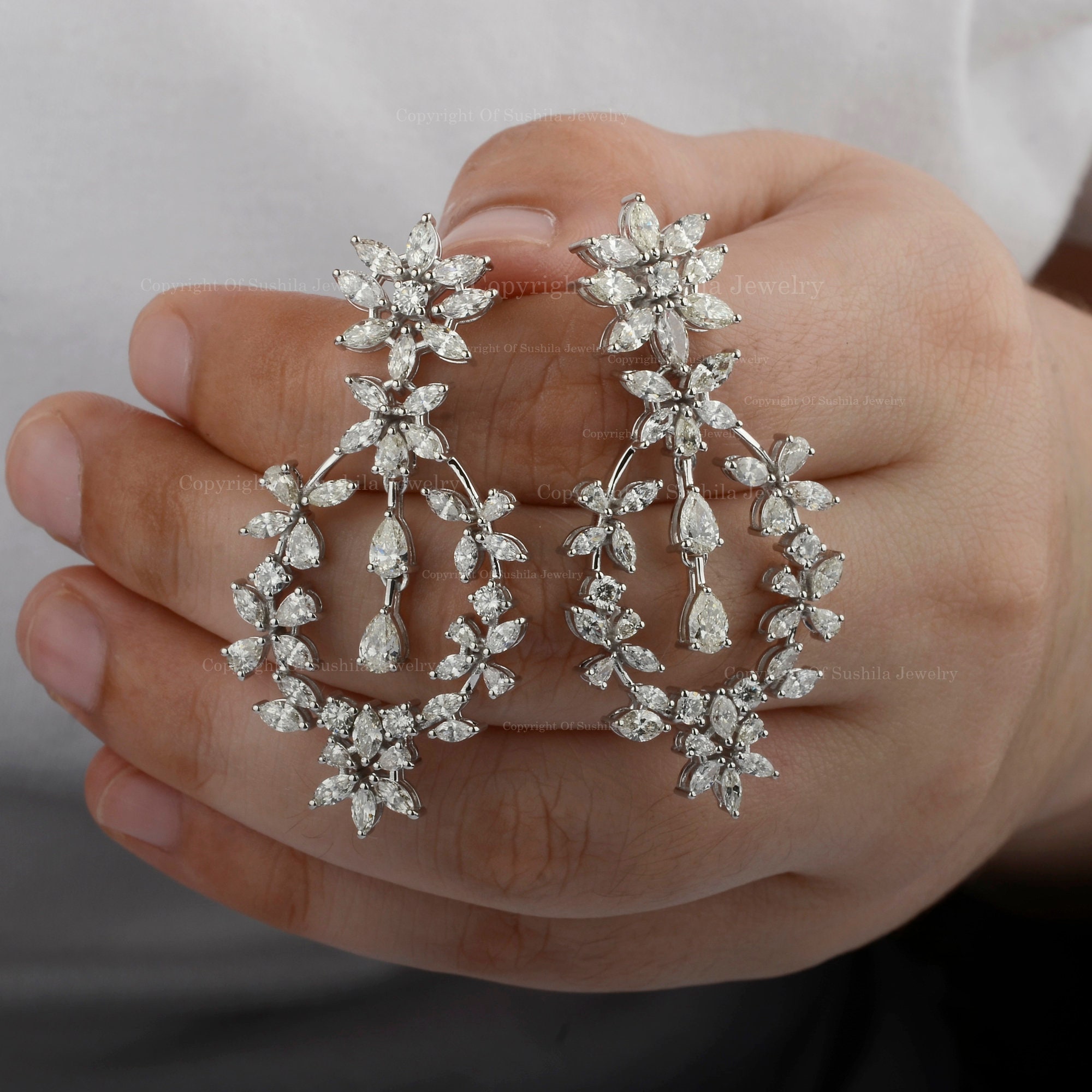 EVER FAITH 2 Foglia Rotonda Strass Cristalli Elegante Gala Forato