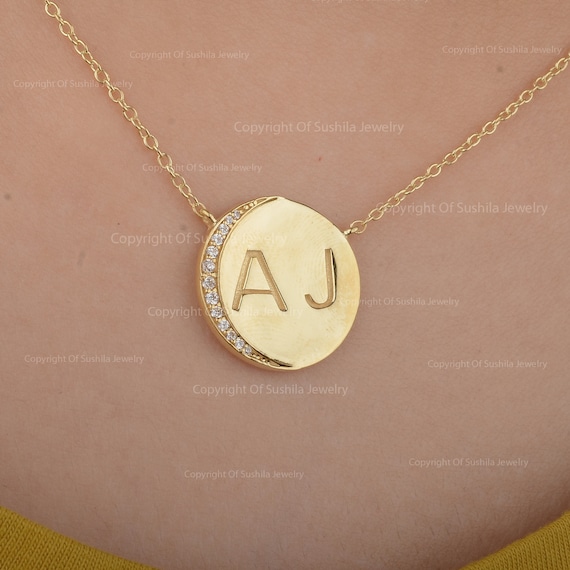 Genuine Diamond Circle Disc with Initial Pendant Necklace Genuine Diamond Circle Disc with Initial Pendant Necklace