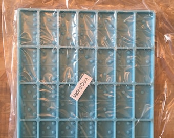Domino Mold 3