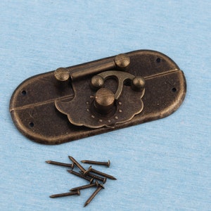 66 * 30 mm antieke messing houten doos lock lock sieraden doos vangsten en klink geschenkdoos grendels oude kist houten doos Hasp hardware benodigdheden