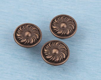 Antique Brass Flower Drawer Pull: Victorian Cabinet Knob (31mm)