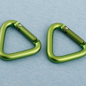 Green Aluminum Triangle Carabiner Clip: 35mm Metal Snap Hook