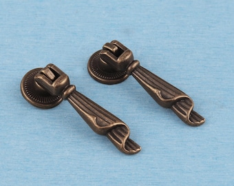 Ornate Leaf Drawer Pull Handle, Antique Brass Cabinet Hardware (60mm)