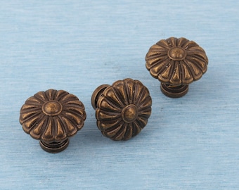 Viktorianska skåpknoppar - 29 mm Möbeltillbehör i vintagestil