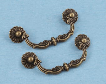 Vintage Daisy Flower Drawer Pull - Antique Brass Ornate Handle, DIY Jewelry Box Hardware
