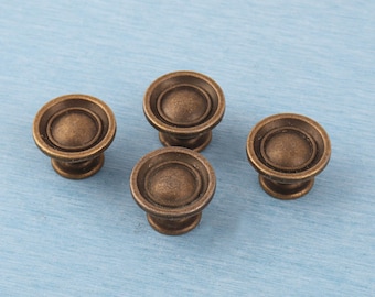 Knopp i antik mässing: 29 mm vintage skåpbeslag viktorianskt