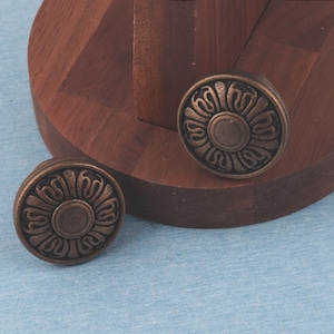 Antique Brass Flower Drawer Pull: Victorian Cabinet Knob, 30*25mm