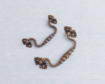 Vintage Flower Drawer Pull: Antique Brass Dresser Handle (85mm/102mm)