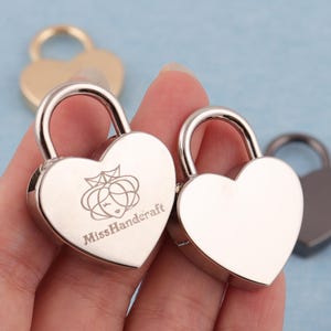 Custom personalized laser engraved heart-shaped padlock with key set 30*39mm purse lock with key for couple lover gifts valentines day gifts