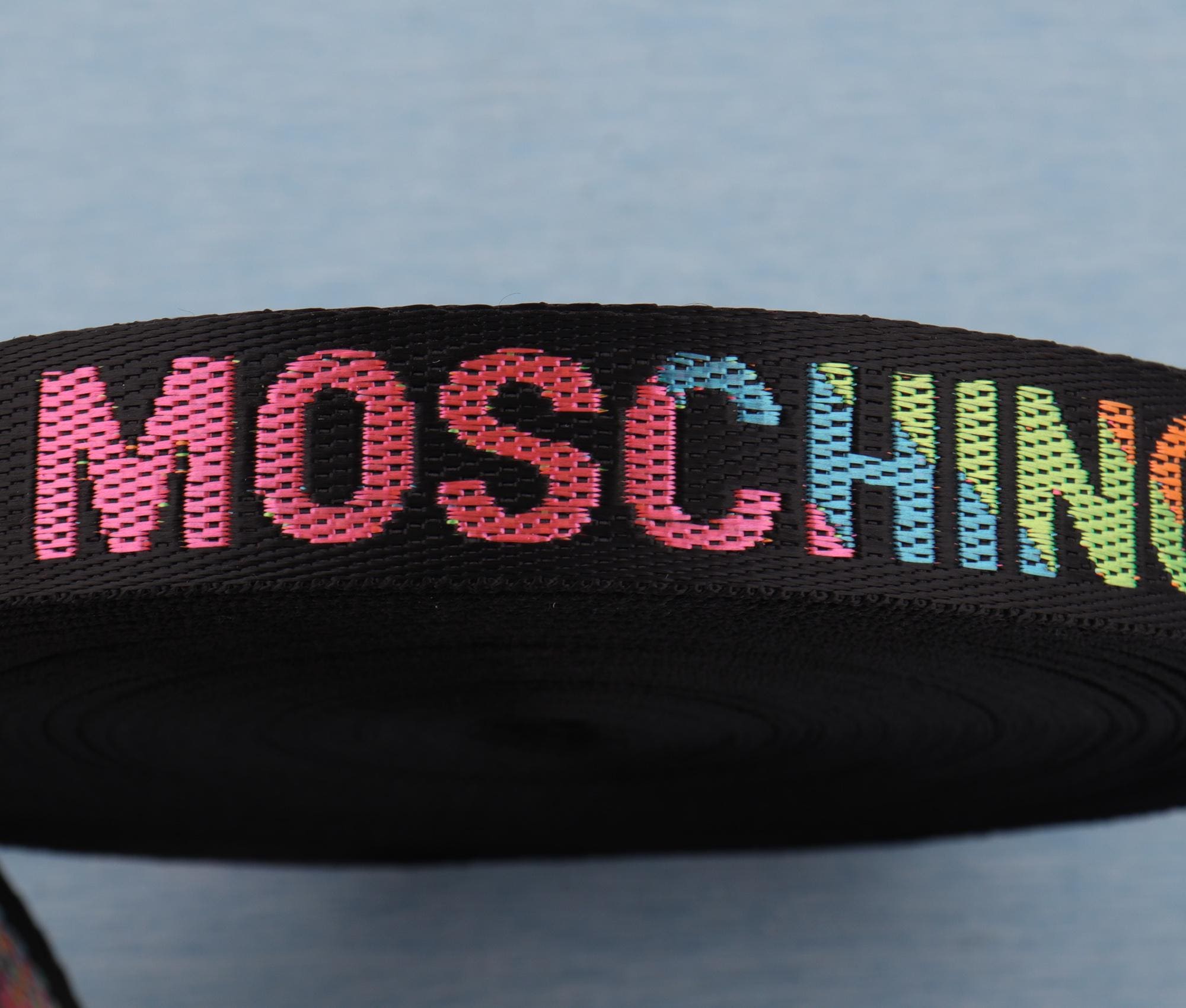 Moschino ロコ レタリンク トロッフ ヒアス 25171A91368408 1607 Moschino ロゴ ブラ | ピンク | FARFETCH JP
