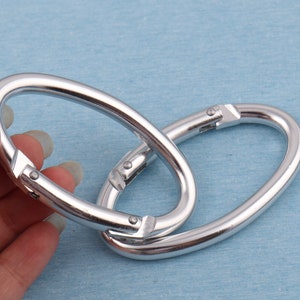 Silver Oval Carabiner Keychain: Aluminum Camp Snap Hook (75x45mm)