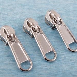 Silver Metal Zipper Puller: 5# Nylon Coil Zip Head, 38mm