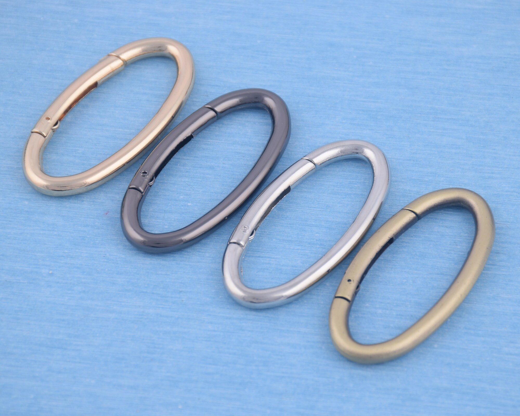Anneau coloré dO de ressort, anneau de ressort rond avec la boucle  pivotante, porte de poussée de métal Snap Crochet O-anneau pour le matériel  de sac à main/sac à main, accessoires dartisanat-1'' 
