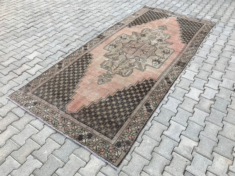 Turkish Anatolian 4.8 x 10.7 FT Rug Geometric Diamond image 0