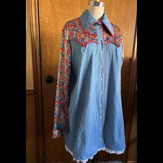 Ditzy Denim Pearl Snap House Dress Vintage Western Style