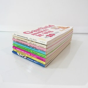 Garfield Books - Lot of 8 - Jim Davis - 8 First Editions - Books 4-10 and Here Comes Garfield [Near Fine]