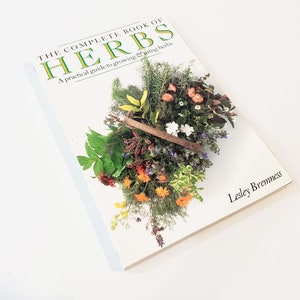 Complete Book of Herbs - Lesley Bremness - Softcover [Near Fine++]