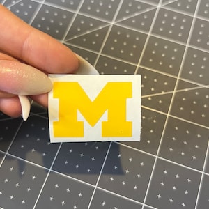 Michigan Wolverine Decal Logo Permanent Adhesive Vinyl - Decal - Laptop Decal - Cup Decal