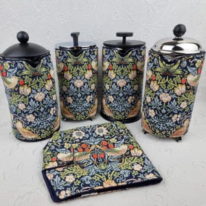 William Morris Strawberry Thief Cafetiere Cosy: French Press Coffee Cozy