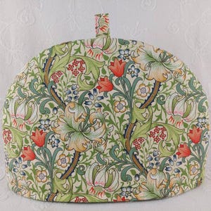 William Morris Golden Lily Tea Cosy: Floral Teapot Cozy Cover