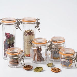 Set van 3 maten: 1/6 poppenhuisminiatuurreplica KILNER met opklapbaar klemdeksel opbergpot met papieren inzetstuk/kruidenpakket + willekeurige posters #czh20