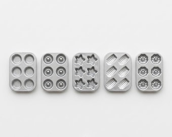 Black / Silver - 1/12 1/6 Dollhouse Miniature Baking Pan: Donut / Flower / Madeleine / Muffin / Star // Inbox us for bulk orders #sm3/6