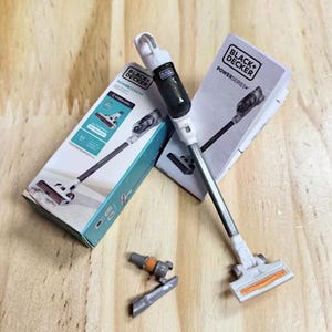 1/12 Black and Decker Kabelloser Staubsauger (Länge 9 cm) mit Kartonverpackung #zmb15
